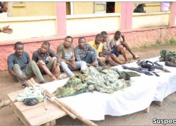Police arrest suspected armed robbers operating in military camouflage