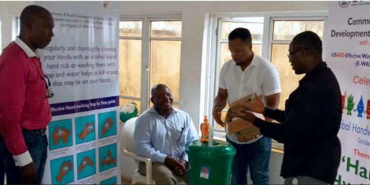 Global handwashing day: CSOs sensitize Imolites on proper method of handwashing