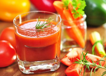 4 reasons why drinking tomato  juice should be a routine
