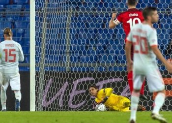 Sargio Ramos misses two penalties on record night