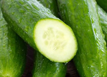 5 reasons why you should eat cucumber at night