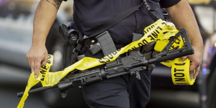 Policeman killed as gunmen attack Dickson’s home
