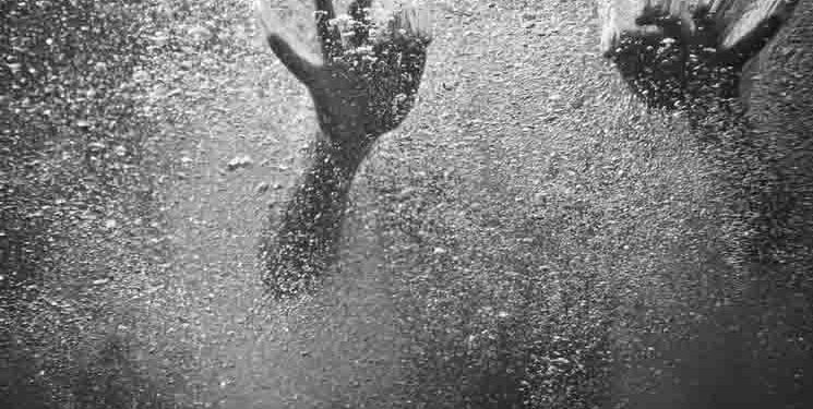 Law student drowns in hotel pool