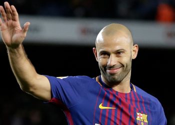 Argentina coach Scaloni pays tribute to ex-Barcelona midfielder Mascherano