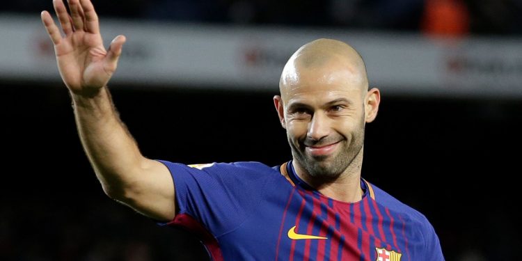 Argentina coach Scaloni pays tribute to ex-Barcelona midfielder Mascherano