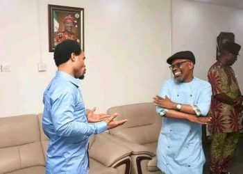 Drama as Odumeje parades on Abia streets, visits Ikpeazu’s Chief of Staff