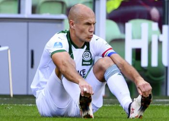 Ex-Chelsea star faced with setback on return