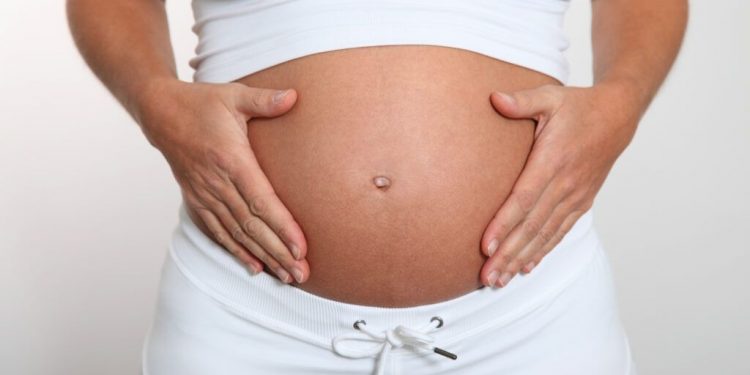 Vomiting in pregnancy is a sign your child may have higher IQ