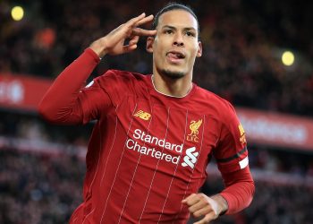 Van Dijk back at Liverpool as knee injury recovery steps up