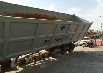 Dangote drivers ignore  dying colleague involved  in accident
