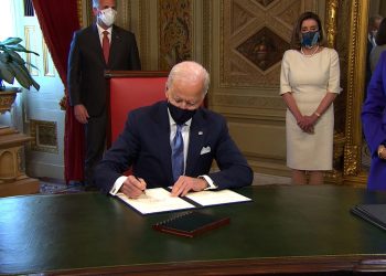 Biden starts reversing Trump policies with executive orders(VIDEO)