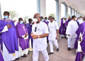 Imo govt house chaplain  buried amidst eulogies