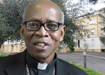 Prelate blames political leaders  for fall of education standard
