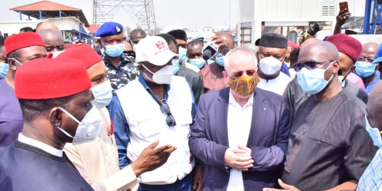 APC South-East leaders laud Buhari over 2nd Niger Bridge