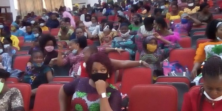 FG to distribute N56m to 2800 Anambra rural women