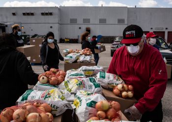 More Americans on food stamps as unemployment crisis worsens(VIDEO)