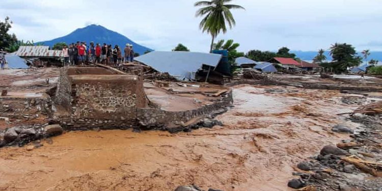 Oboama community wants lawmaker to tackle erosion, flooding