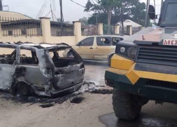 Breaking News:  Hoodlums attack Imo Police, correctional facility, release inmates