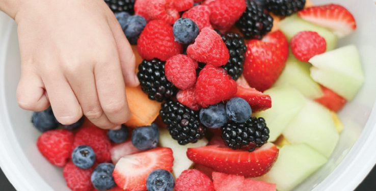 Eating fruit on empty stomach