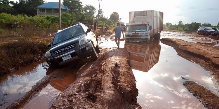 Six years after, Ikpeazu yet to complete  any  major Aba road
