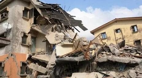 Thunder storm collapses 2 storey building in Anambra