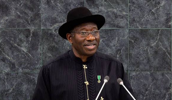 Jonathan carpets those opposing electronic voting