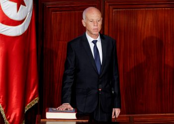 Tunisian president moves to create one-man rule