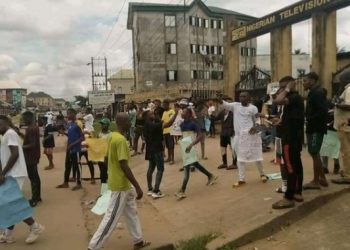 Youths, students begin campaign against extortion in Abia, Imo roads