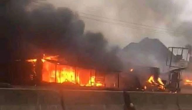 Gov Uzodimma LGA boils as soldiers raze houses, shops, cars