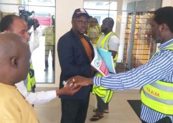 Customers stranded as Revenue Service seals First bank, Fidelity branches over unpaid tax