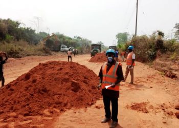 Retired General awards N300m road project in Abia community