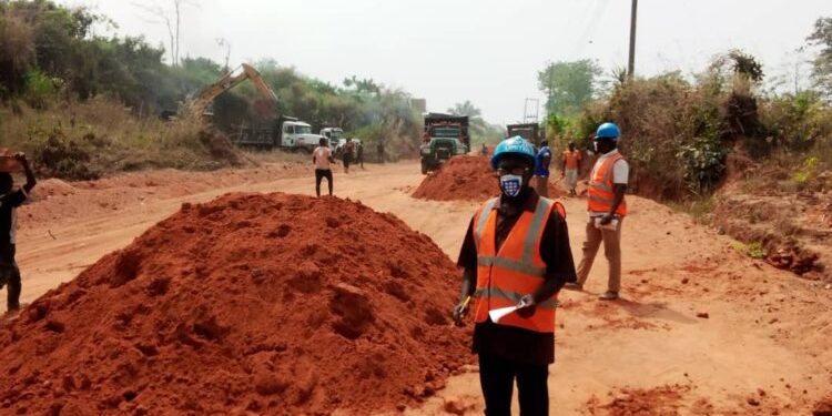 Retired General awards N300m road project in Abia community