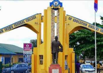 Alvan students reject increment in school fees