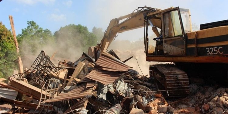 Anambra govt set to demolish wrongly cited building in Onitsha market
