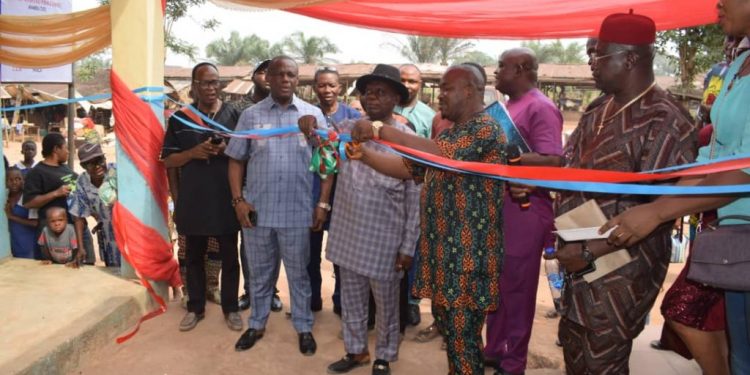 IFAD commissions market infrastructure for Azia community