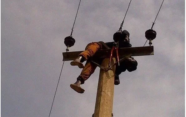 Man electrocuted trying to steal cable.