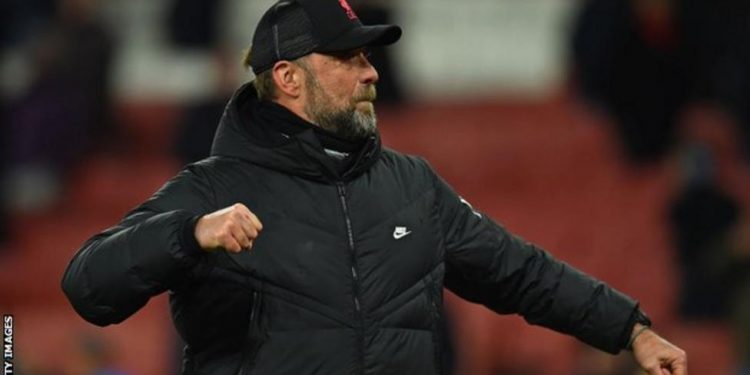 Arsenal 0-2 Liverpool: Relentless Reds throw down the gauntlet to Premier League leaders Man City