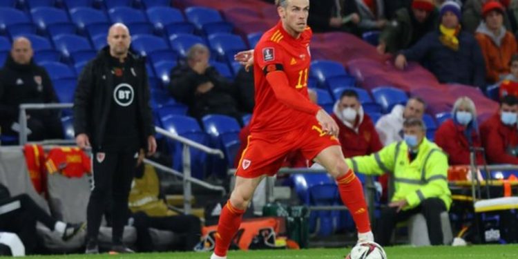 Gareth Bale: Wales expect captain to face Austria despite injury doubt