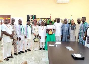 Pay attention to South East with Presidential Capacity: Sen Uche Ekwunife tells NFESP  ..Honours her with Meritorious Award