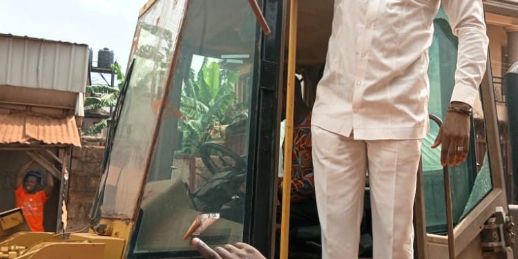 Anambra: Ozumba, APGA Reps aspirant steps down for Ide Umuawulu