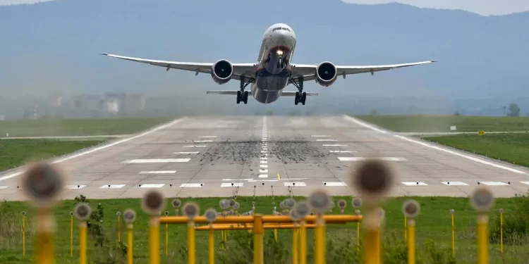 Avert Shutdown of Airline Operations