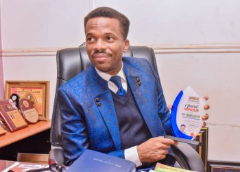 Clergy urges Christians to live Godly life, dedicates ‘Unique Burden Bearer’ award to humanity