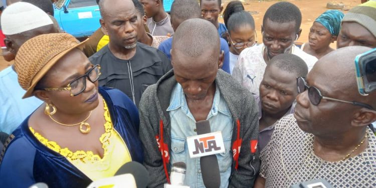 Gunmen attacks: slain 32-yr-old pregnant mother, four of her kids, others buried in Hausa cemetery, Onitsha