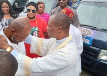 Umuawulu Community agog as Ide gifts out 5 cars, empowers 50 rural women