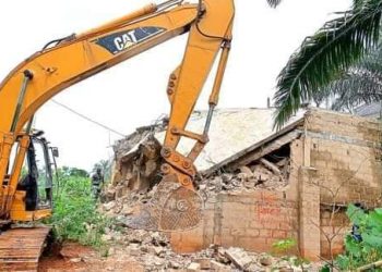 Anambra Govt task force demolish illegal structures in Nnewi