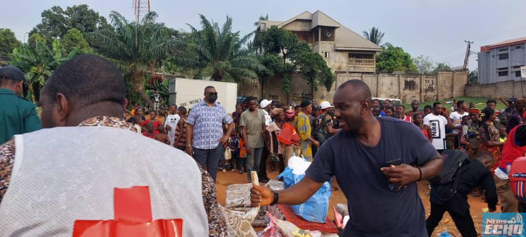 SEMA, IOM dole out relief materials to displaced persons in Onitsha