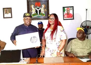 Anambra govt distributes 200 computers to MDAs, appointees