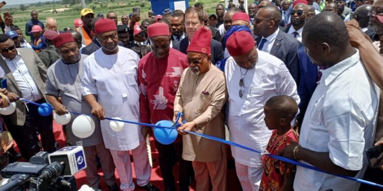 FG commissions 2nd Niger Bridge, Federal Secretariat in Anambra