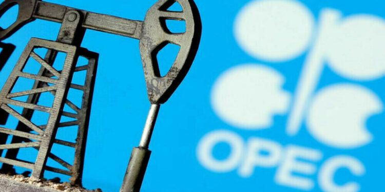 Falling Oil Prices: OPEC+ Producers Weigh More Production Cuts