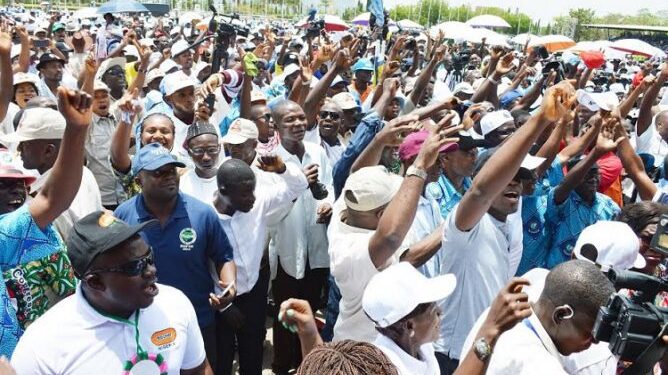 Civil servants, military to experience delay in May salaries